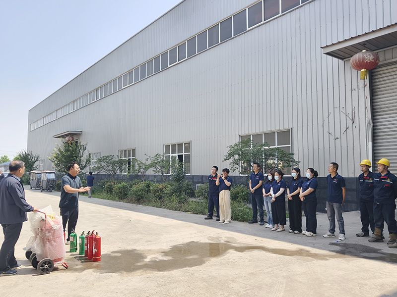 萬川環(huán)保集團(tuán)夏季消防演練：筑牢安全防線，守護(hù)綠色家園